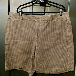 Dockers Women's Brown Checkered Shorts